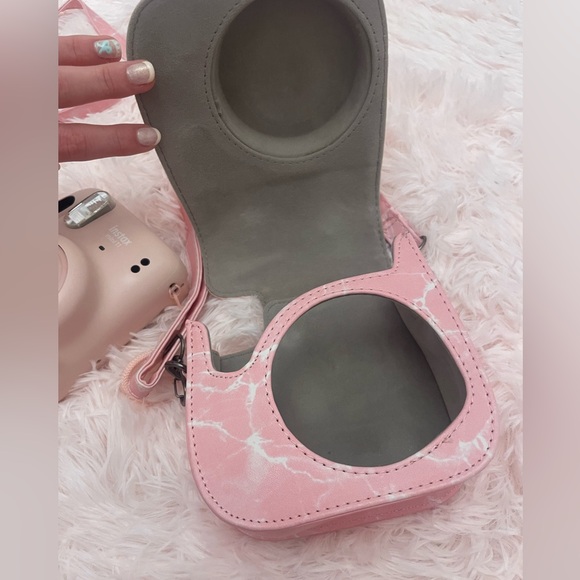 Instax Mini 11 Blush Camera with Marble Case - Picture 8 of 10